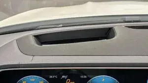 Mercedes-Benz E 400 Bild 15