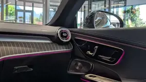 Mercedes-Benz E 300 Bild 19