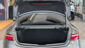 Mercedes-Benz E 200 Bild 9