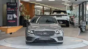 Mercedes-Benz E 200 Bild 2