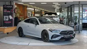 Mercedes-Benz E 300 Bild 3