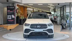 Mercedes-Benz E 400 Bild 2