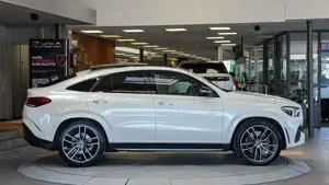 Mercedes-Benz E 400 Bild 5