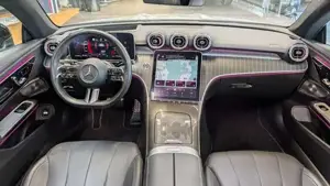 Mercedes-Benz E 300 Bild 11