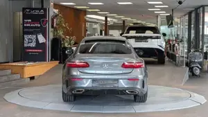 Mercedes-Benz E 200 Bild 8
