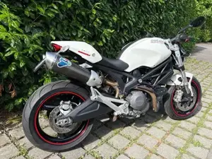 Ducati Monster 696 ABS   Termignoni Carbon   Aufsteigen und Losfahren   nur 13.500 km Bild 5