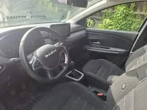 Dacia Jogger Extreme   7-Sitzer | EZ 2023 | Top Familienauto Bild 2