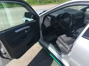 Volvo V40 Bild 2