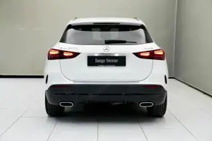 Mercedes-Benz GLA 200 Bild 11