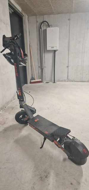 E-Scooter so gut wie neu