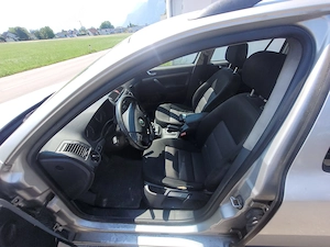 Skoda Octavia Kombi zu Verkaufen  Bild 3