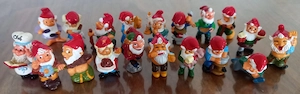 Verschiedene Ü-Eier Figuren aus den 90er Jahren (2) Bild 5