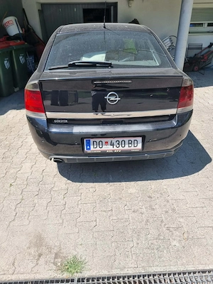 Opel Vectra CC Diesel 2.2 125PS für Export Bild 3