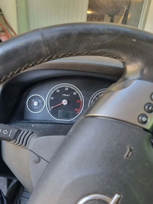Opel Vectra CC Diesel 2.2 125PS für Export Bild 5