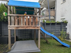 Toller Spielturm für Kinder  Bild 2