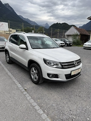 Volkswagen Tiguan 2,0 TDI BMT 4Motion Sky DPF DSG  Pano AHK  Bild 3
