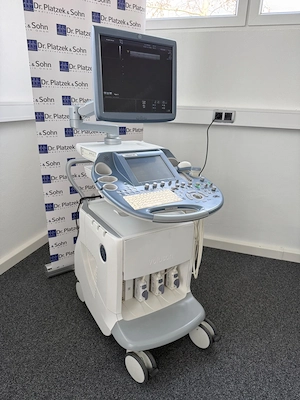 GE Voluson E8 Ultraschallgerät Gynäkologie Bild 2
