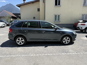 Skoda Rapid Spaceback Ambition 1.6 TDI  AHK Tempomat SHZ  Bild 4