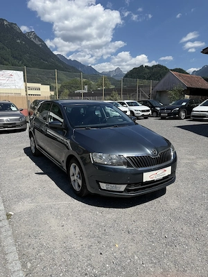 Skoda Rapid Spaceback Ambition 1.6 TDI  AHK Tempomat SHZ  Bild 3
