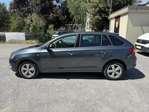 Skoda Rapid Spaceback Ambition 1.6 TDI  AHK Tempomat SHZ  Bild 6
