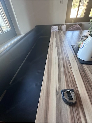 Eckbank+Tisch+ Stühle Bild 2