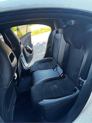 Mercedes-Benz CLA 200 d Coupé AMG Line | Panorama | MBUX | 8-fach | Top-Zustand Bild 8