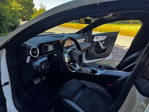 Mercedes-Benz CLA 200 d Coupé AMG Line | Panorama | MBUX | 8-fach | Top-Zustand Bild 7