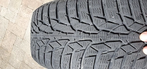 Autoreifen mit Alufelgen Bild 7