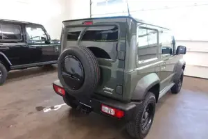 Suzuki Jimny Bild 16