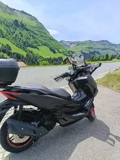 Honda forza 125 special edition  Bild 4