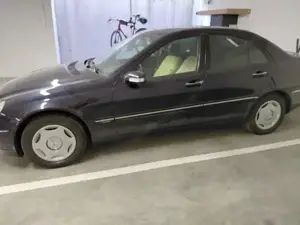 Mercedes Benz c 200 Kompressor  Bild 2