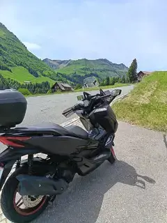Honda forza 125 special edition  Bild 3