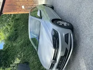 Volkswagen VW Polo Silber 2018, KM 131T Bild 8