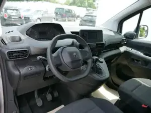 Peugeot Partner Dangel 4x4 L1 2.0t BlueHDi PDC*KLIMA*RADIO-DAB*... Bild 9