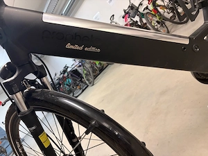 Sehr gut erhaltenes City Ebike Bild 4