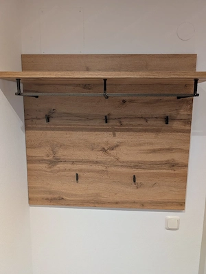 wand- Garderobe zu verschenken  Bild 4