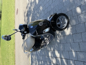 Piaggio Vespa LX50, 2-Takter Bild 3