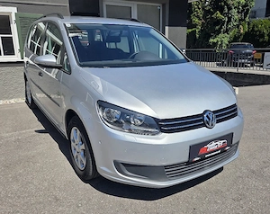 Volkswagen Touran 1,6 Tdi DSG Bild 5