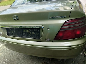 Verkaufe Honda Accord 1.8l LS Bild 4