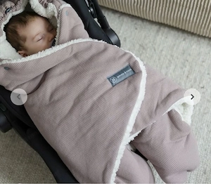 Emma und Noah Einschlagdecke  Bild 4