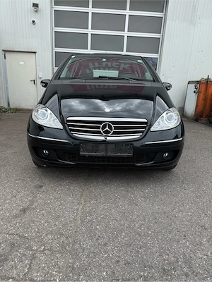 Mercedes A150 Erstbesitz Bild 5