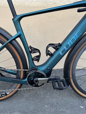 CUBE NUROAD HYBRID C:62 SLT 400X - Carbon Gravel E-Bike - 2026 - royalgreen   crisscross Bild 5