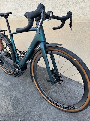 CUBE NUROAD HYBRID C:62 SLT 400X - Carbon Gravel E-Bike - 2026 - royalgreen   crisscross Bild 4