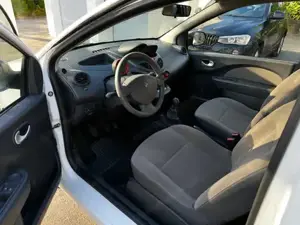 Renault Twingo 2  Bild 4