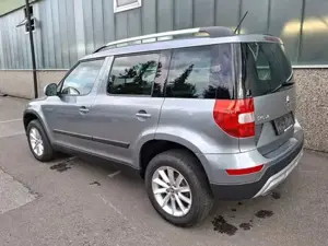 Skoda Yeti Outdoor DSG Benzin wie neu? Bild 3