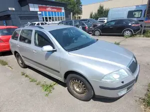 Skoda Octavia Kombi zu Verkaufen  Bild 3