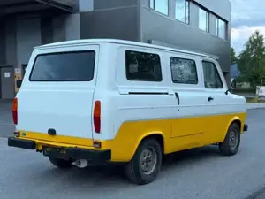 Ford Transit 1.6 Oldtimer 5 Sitzer Bild 2
