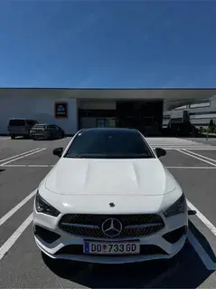 Mercedes-Benz CLA 200 d Coupé AMG Line | Panorama | MBUX | 8-fach | Top-Zustand Bild 9