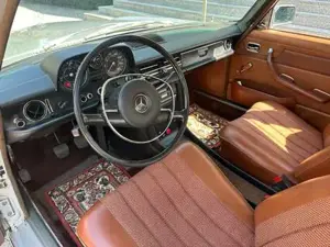 Mercedes-Benz W Bild 7