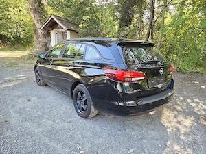 Opel Astra K Sports Tourer 1.5 CDTi Edition Automatik Bild 2